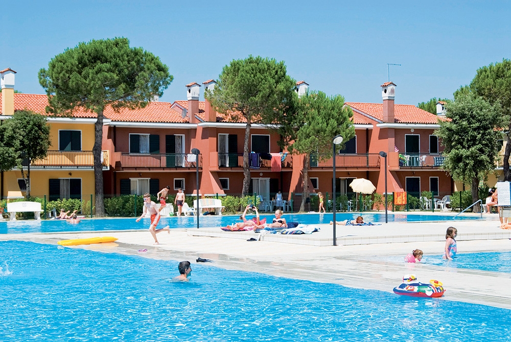 APARTMÁNY BIBIONE DO 700 M OD MOŘE S BAZÉNEM BIbione Itálie