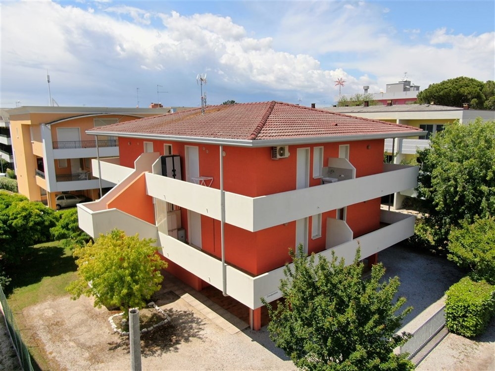 APARTMÁNOVÝ DŮM HERMANN 